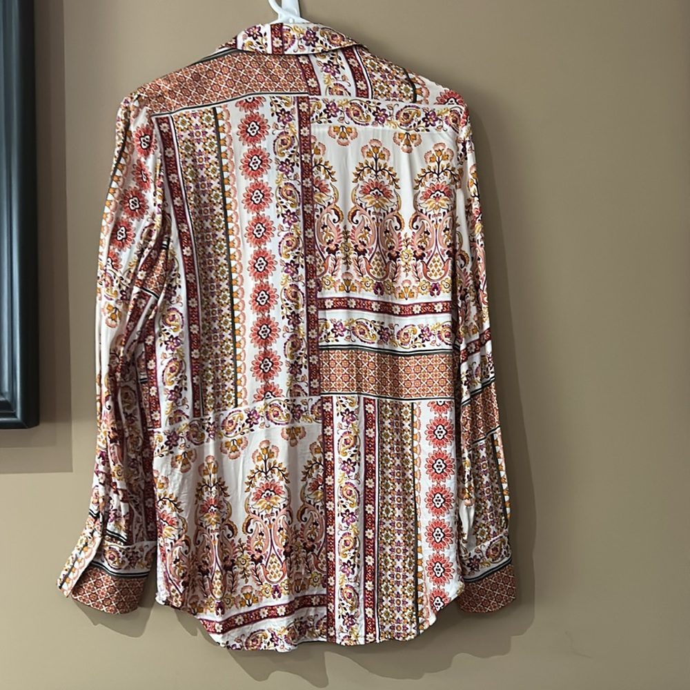 Women's Multicolor Patterned Top - Picture 2 of 5